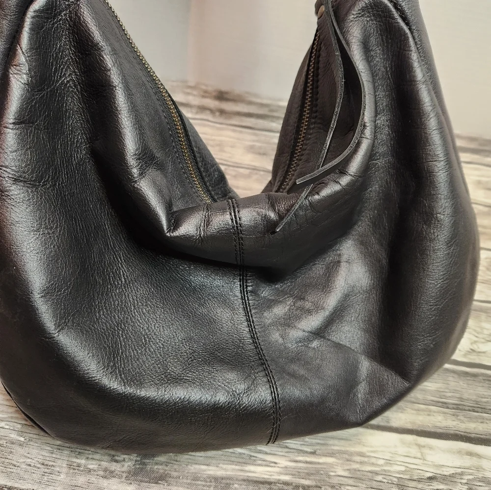 Harbour 2ND Black Leather Crescent‎ Bag